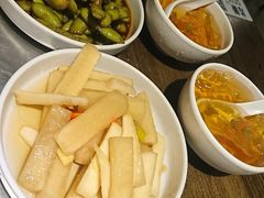 -龙巢盱眙龙虾·牛蛙·烧烤宵夜(八卦岭店)