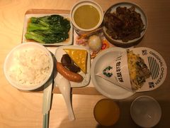 -老乡鸡(上海白玉兰广场店)