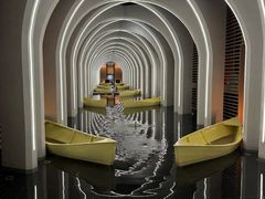 -涨巢·潮玩水疗局