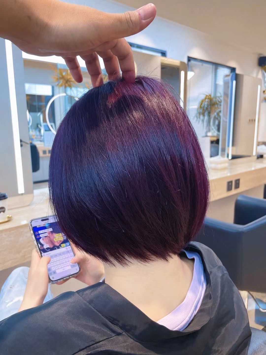 东瀛美发官方账号 葡萄紫发色:浪漫与时