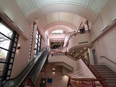 -香港大学