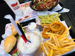 -The Habit Burger Grill 哈比特汉堡(爱琴海店)