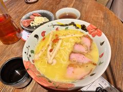 金桂花雕鸡汤面-千金一碗·宝岛一村(韩国街店)