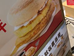-麦当劳(上海虹桥站30B检票口楼上)