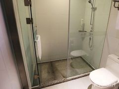 -全季酒店(重庆李子坝牛角沱地铁站店)