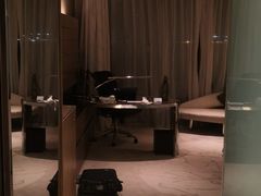 -上海滴水湖皇冠假日酒店
