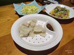 -娜仁图雅蒙古美食村(33小镇店)