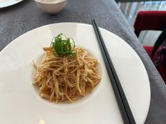 -粤尚腾香居中餐厅(首都机场希尔顿店)