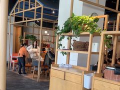 -渝信川菜 · 川味家常菜(财富购物中心店)