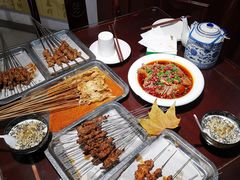-老兰家传统烧烤炒菜泡馍(小南门店)
