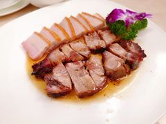 烧味拼盘-有米猪港式餐厅