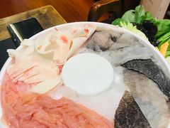 三必吃-沸炉重庆老火锅(军事博物馆店)