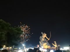 -巴陵广场