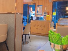 大堂-围炉肉舍•炭烤活鳗•丹东海鲜烤肉(步行街店)