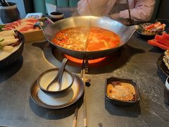 -湊湊火锅·茶憩(杭州湖滨银泰in77店)