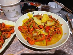 -巴厘龙虾·榜首油焖大虾(音乐学院·沿江酒馆店)