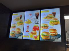 -麦当劳(新天地得来速店)