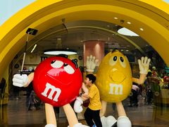 -m豆巧克力世界(上海世茂广场店)