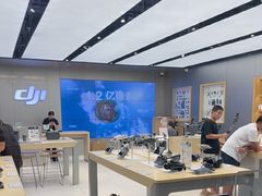 -DJI大疆(深圳华强北曼哈授权体验店)