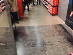-NIKE上海青浦优选体验店