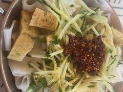 -满格嗦新疆椒麻鸡火锅.炒米粉(川大江安校区店)