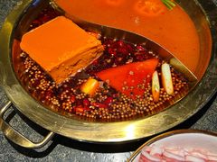 -小天鹅火锅·一线江景洪鼎旗舰店(洪崖洞店)