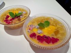 水果椰汁冰粉-巷子宽·酸菜鱼(迪士尼小镇店)