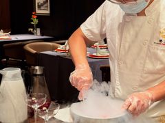 -秀儿四九城·新京菜(亚运村鸟巢店)