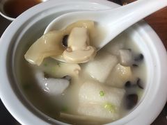 松茸花胶黄鱼羹-新荣记(西溪湿地店)