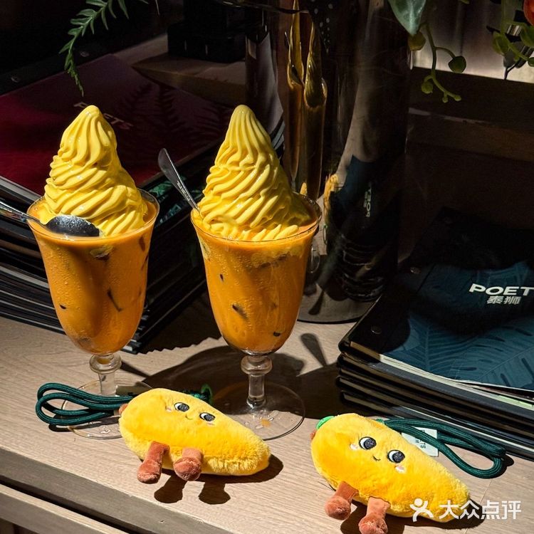 泰料脑袋集合！吃到上海no.1芒果冰了🥭