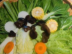 -尚尚仙·酸汤猪手·猪肚鸡火锅(华联万柳购物中心店)