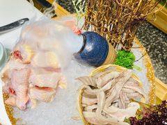-洪氏嗨捞·猪肚鸡火锅(阳光天地店)