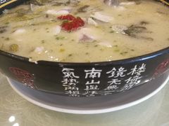 酸菜鱼-西部马华清真食府·丝路菜(大钟寺店)