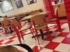 -城市大道红炉披萨烘焙坊