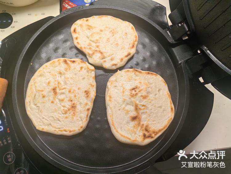 烧饼夹豆皮图片