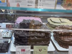 -VENCHI 闻绮(上海佛罗伦萨小镇店)