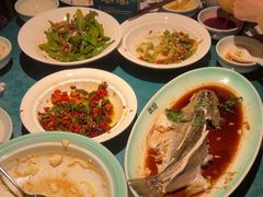 -呷湘厨·鱼汤捞饭·剁椒鱼头·辣椒炒肉(国家会展中心店)
