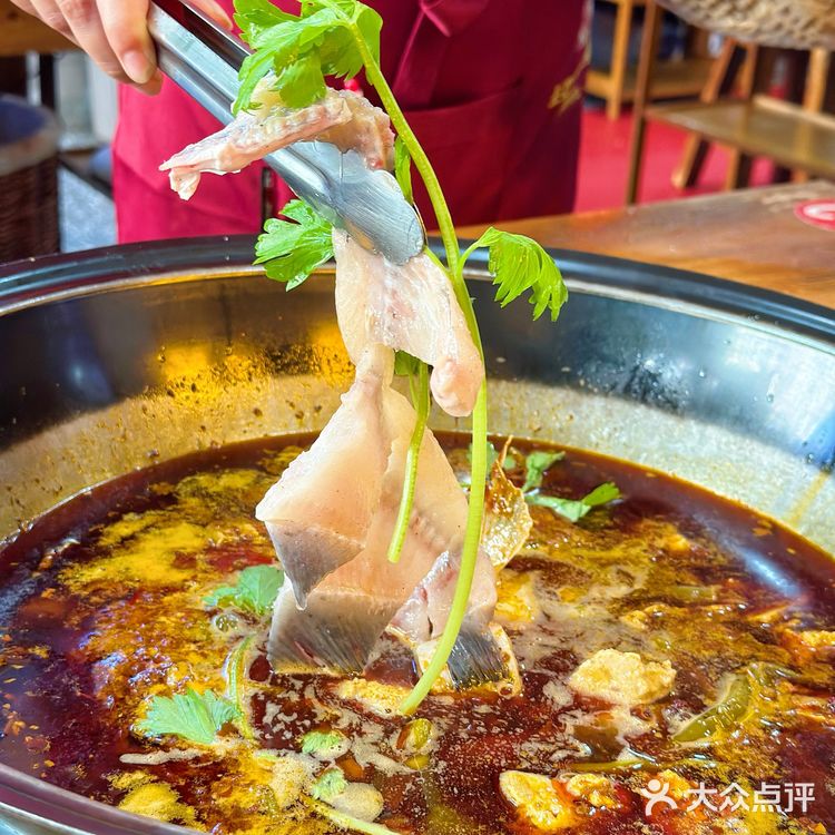 就是成都那个味❗️坝坝鱼的那口鲜爽谁能拒绝‼️