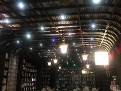 -钟书阁(松江泰晤士小镇店)