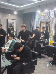 -Tipo Hair salon（明星）店
