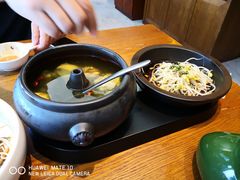 云南经典汽锅鸡-云海肴·汽锅鸡·云南菜(苏州中心店)