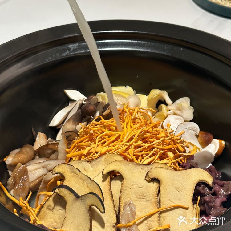 本地人都推荐的菌子火锅一定要来试试！