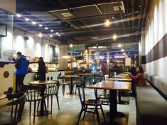 大堂-HELLO 27 意面·沙拉·帕尼尼