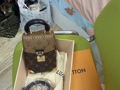 -聚云奢二手奢侈品黄金手表包包回收·中古店(三里屯总店)