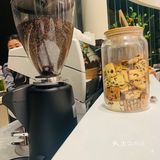 之前在网上看到一张图片后，就非常想去万豪感受一下下午茶