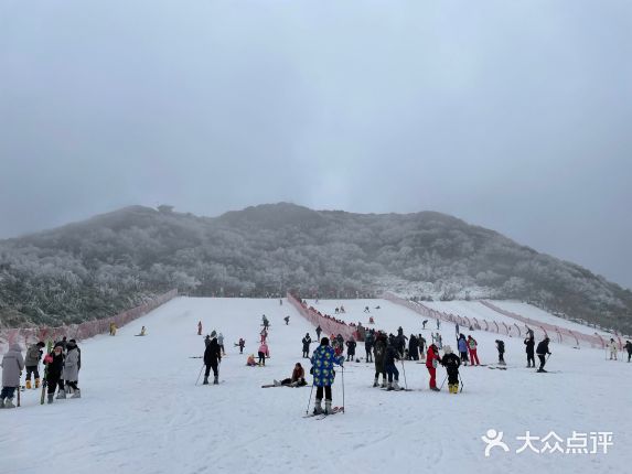 元旦重庆金华体会- 华体会体育官方网站- 华体会体育APP下载佛山景区开展冰雪祈鸿运马上来接福主题活动