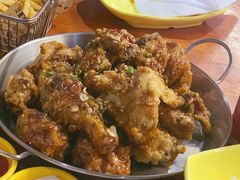 -BHC炸鸡(明洞总店)