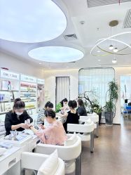 -EMILY艾枚莉美甲美睫·美颜·现磨咖啡