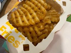 -麦当劳(民盈·国贸城店)