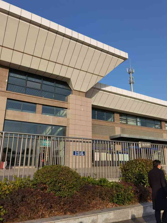 隆昌北站-"很久没有来坐高铁了,因为从一月回老家到现.